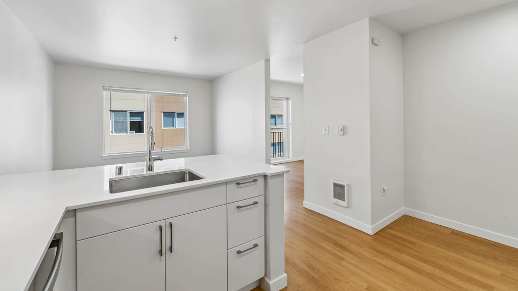 938 110th Ave Ne - Photo 51