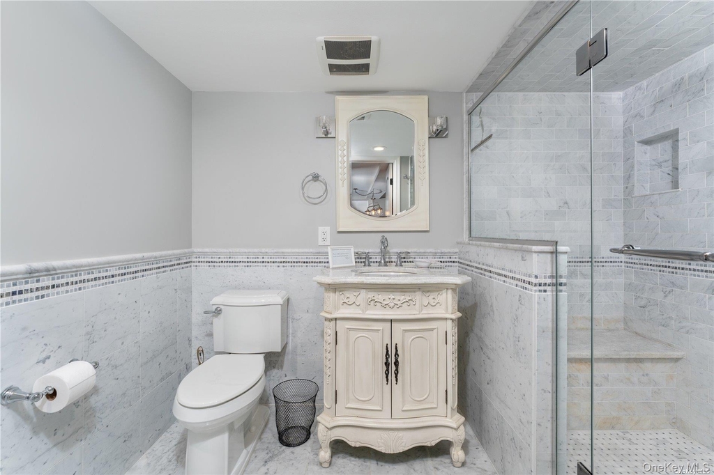 8 Wakeman Court - Photo 4