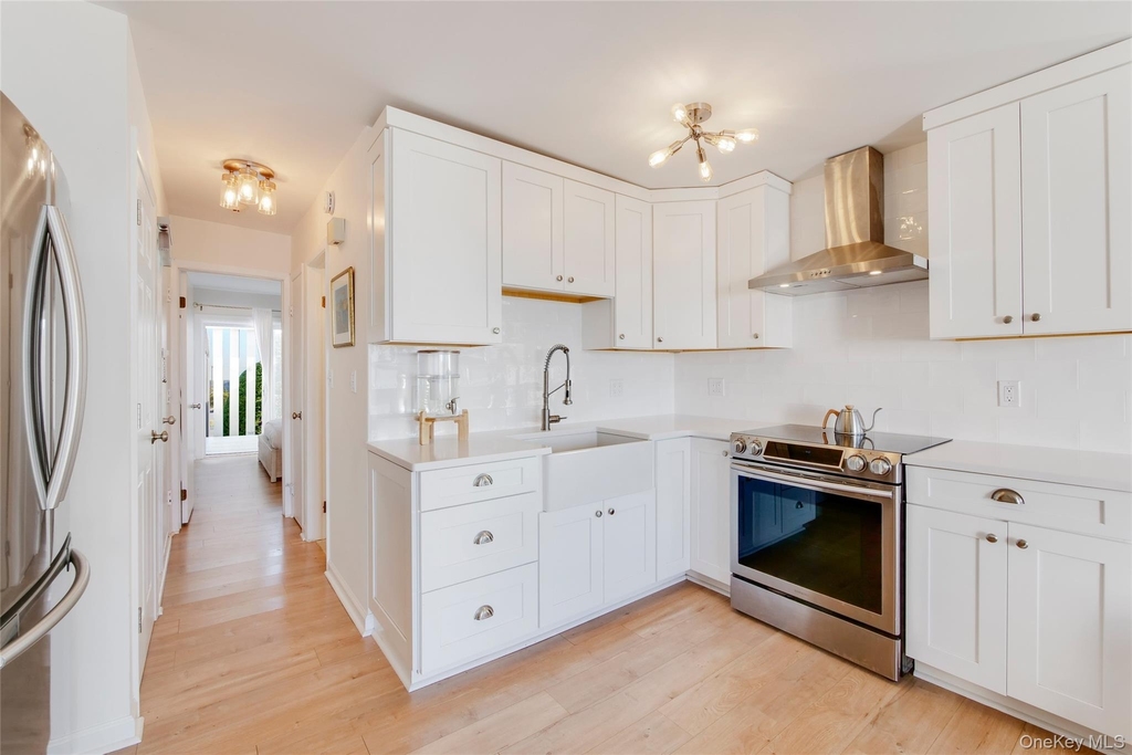 274 Dune Road - Photo 6
