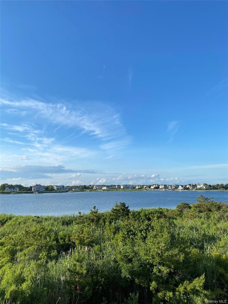 274 Dune Road - Photo 11