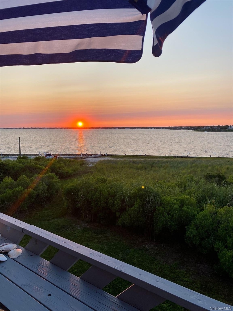 274 Dune Road - Photo 13