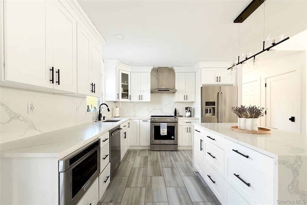 121 Ponquogue Avenue - Photo 7