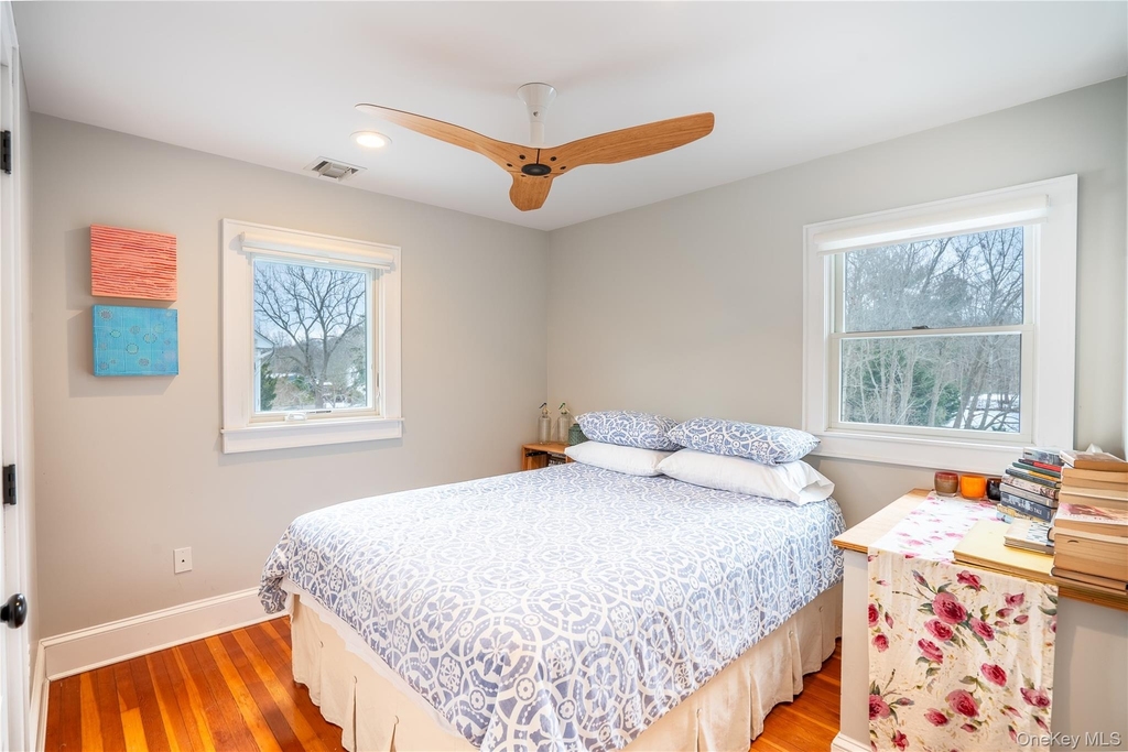 460 Bay Avenue - Photo 9