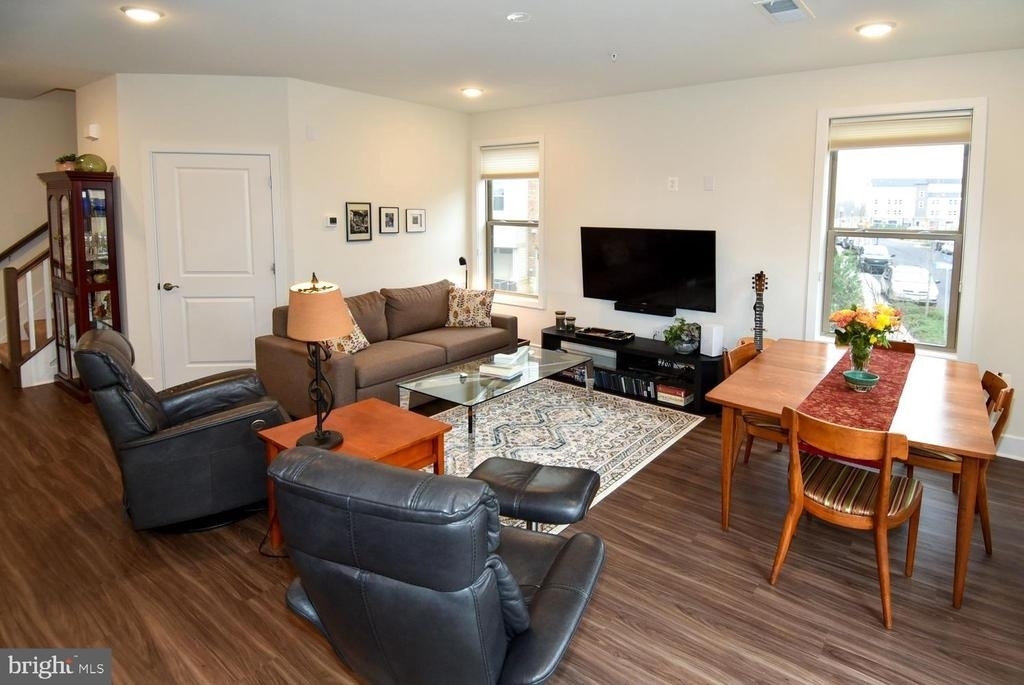 23610 Havelock Walk Terrace - Photo 4