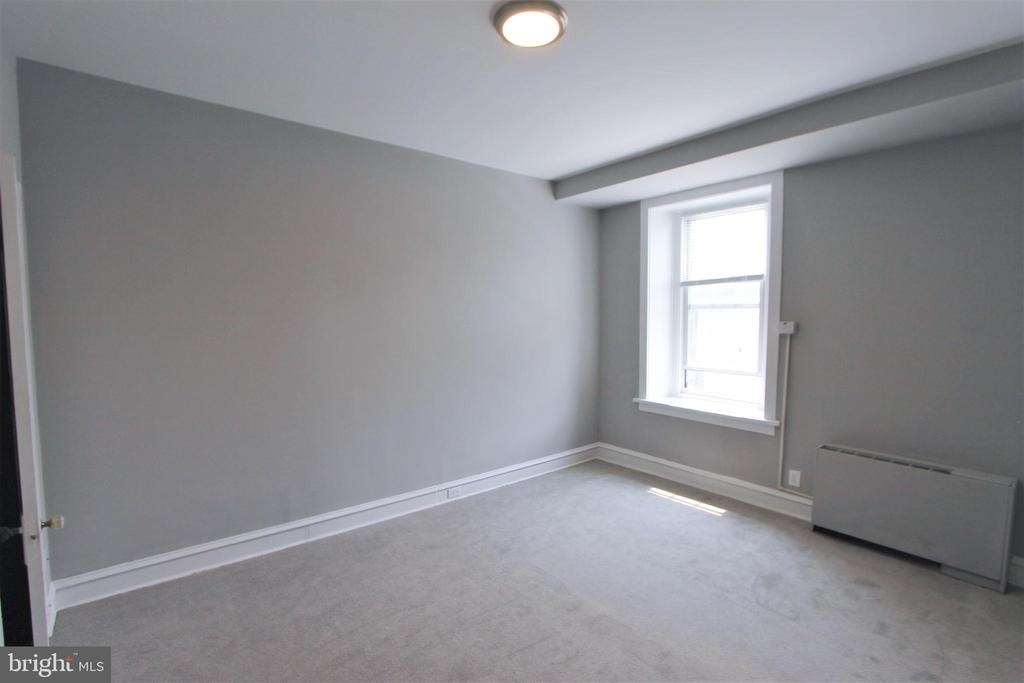 7942-46 Germantown Avenue - Photo 3