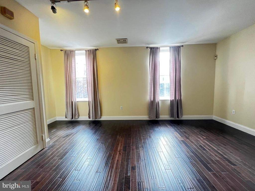 443 Fairmount Avenue - Photo 6