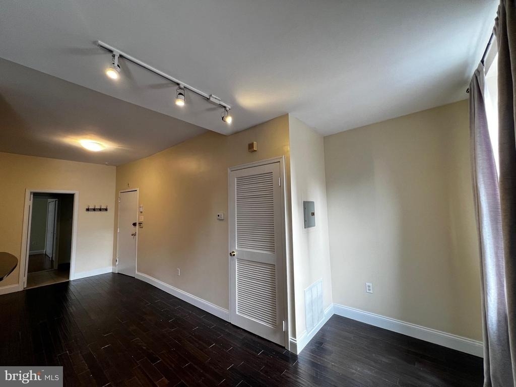 443 Fairmount Avenue - Photo 8