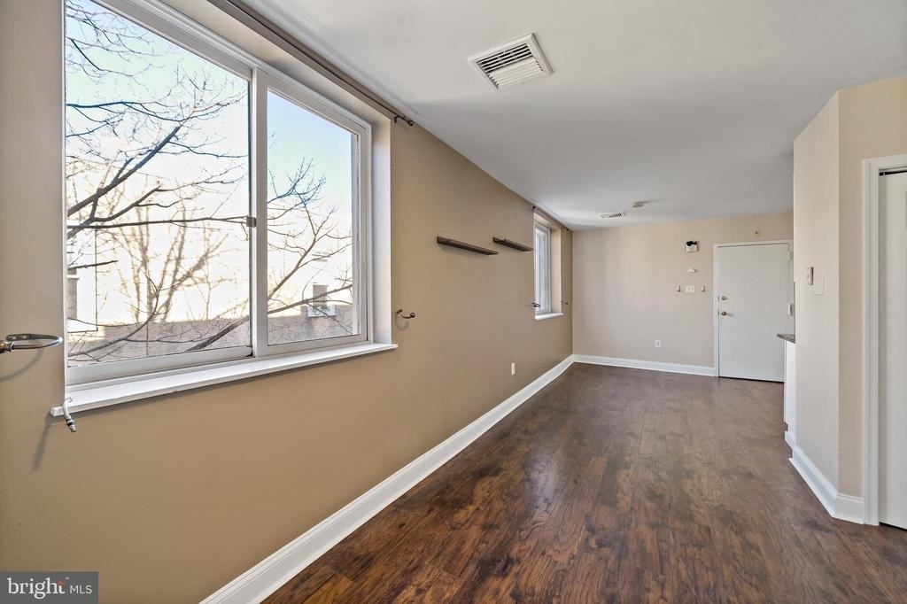 443 Fairmount Avenue - Photo 10
