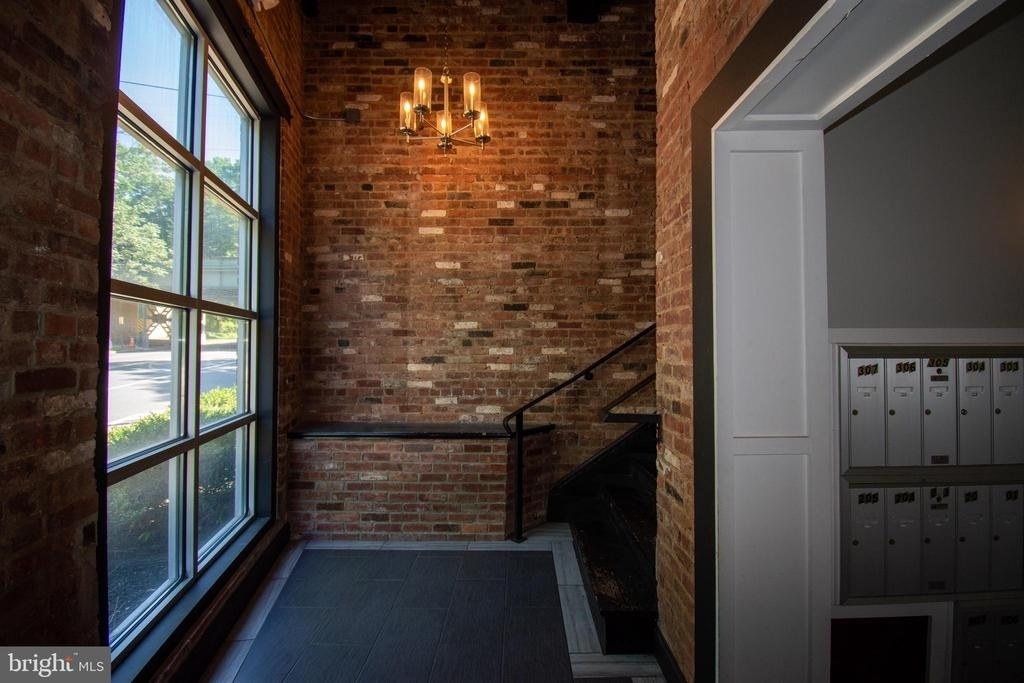 10 Ford Ave. - Photo 6