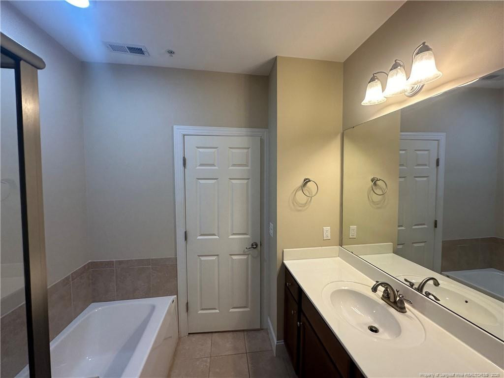 330 Gallery Drive - Photo 3