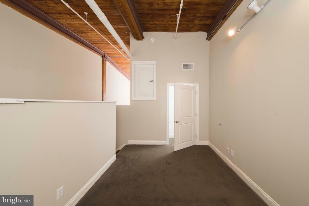 519 W Pratt Street - Photo 61