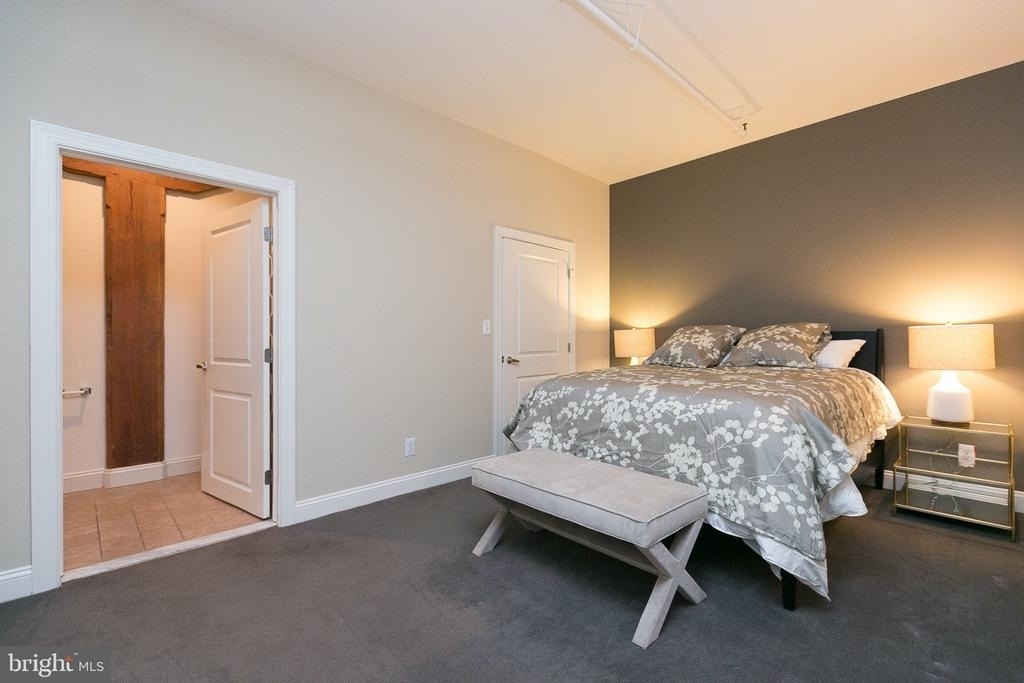 519 W Pratt Street - Photo 47