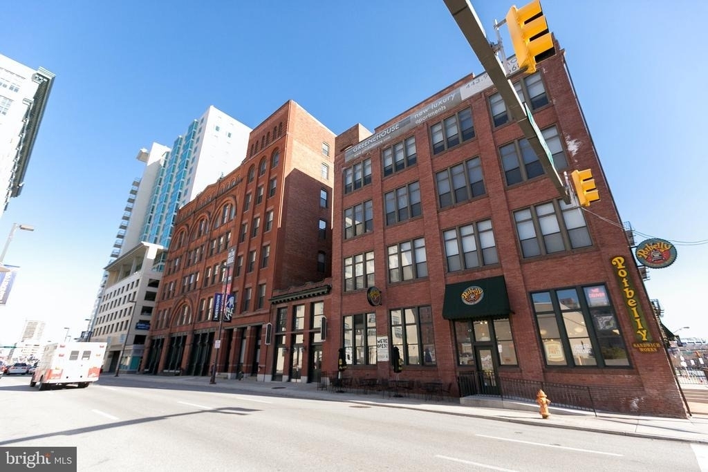 519 W Pratt Street - Photo 1