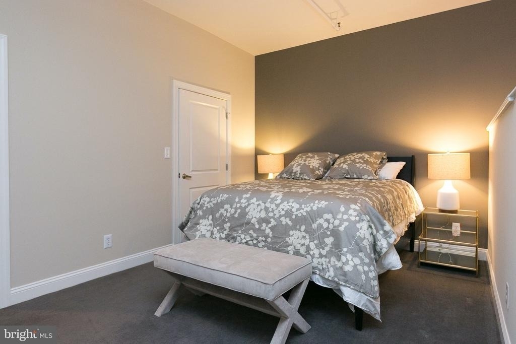 519 W Pratt Street - Photo 46