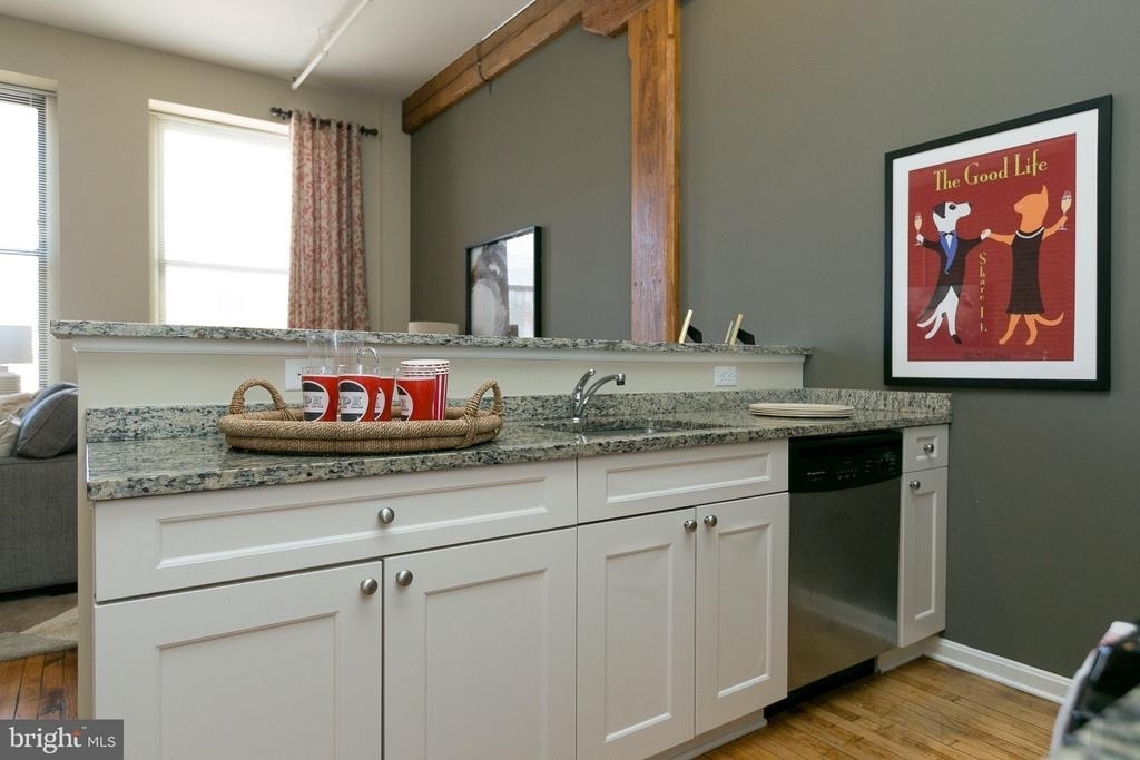 519 W Pratt Street - Photo 31
