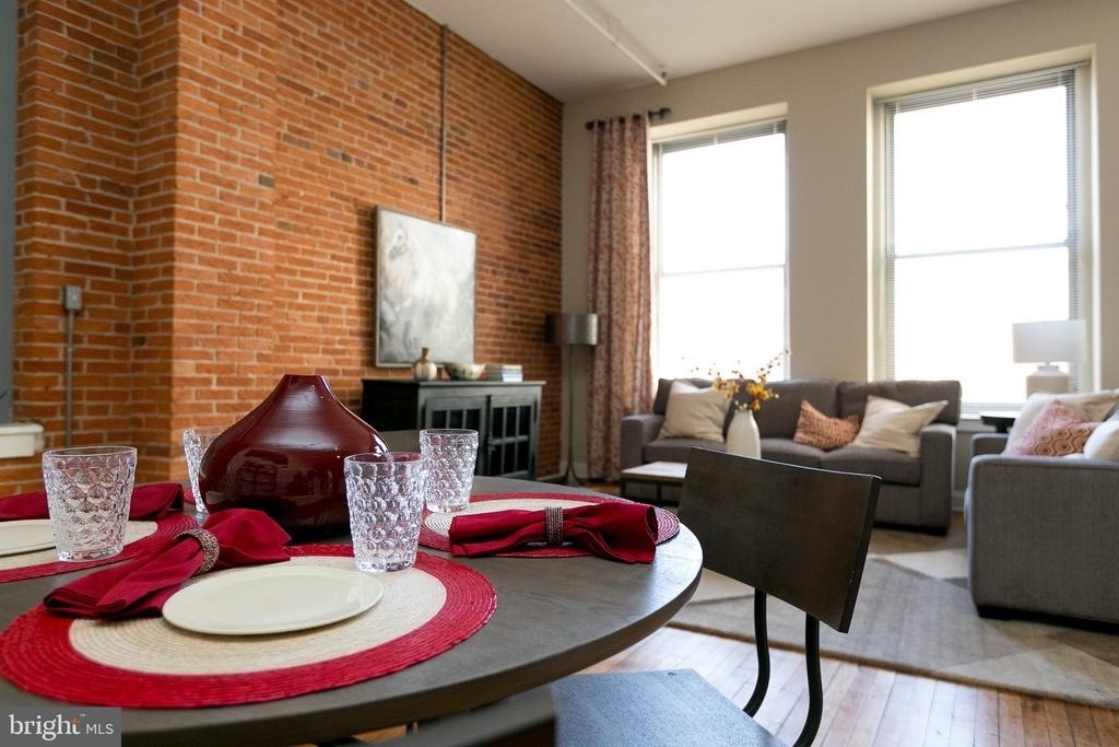 519 W Pratt Street - Photo 33