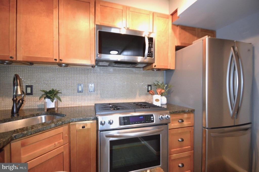 1245 13th Street Nw - Photo 8