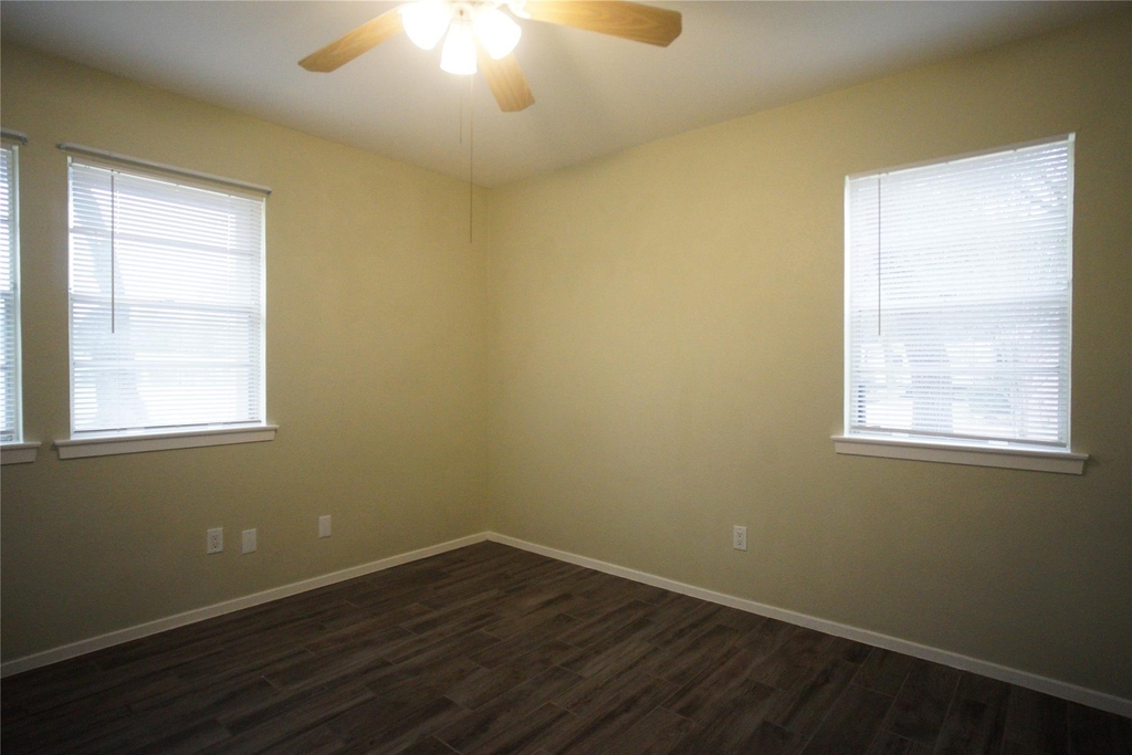 12725 Dakota Ln - Photo 16