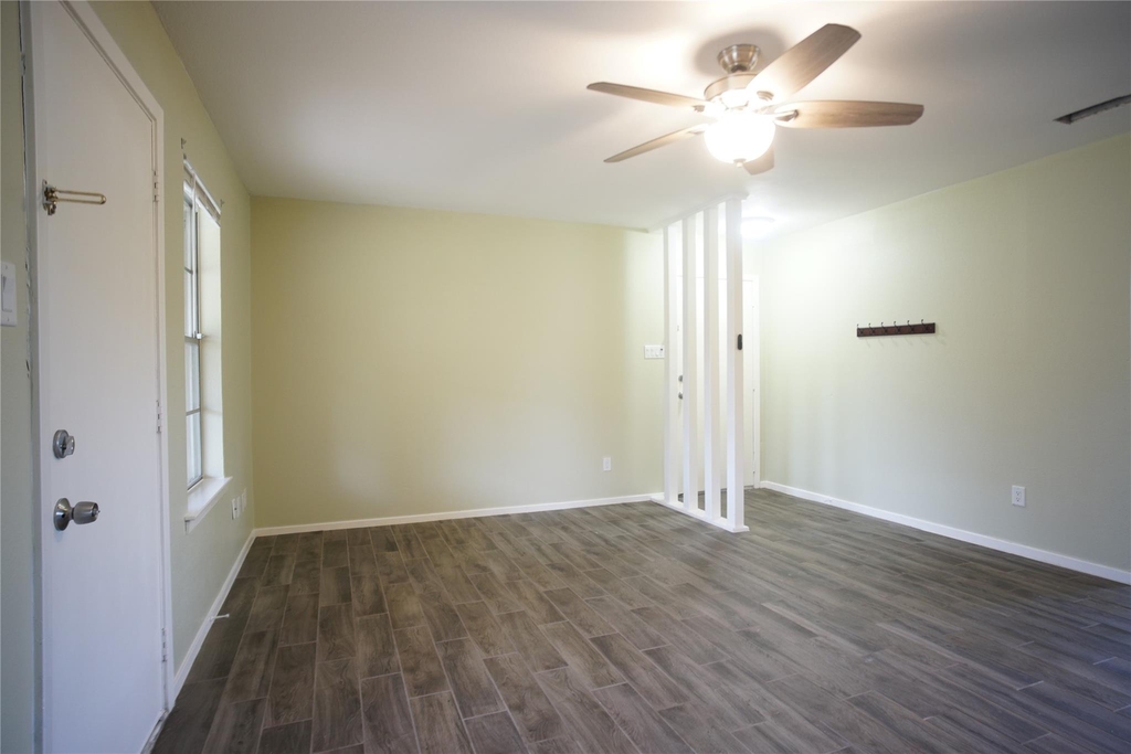 12725 Dakota Ln - Photo 2