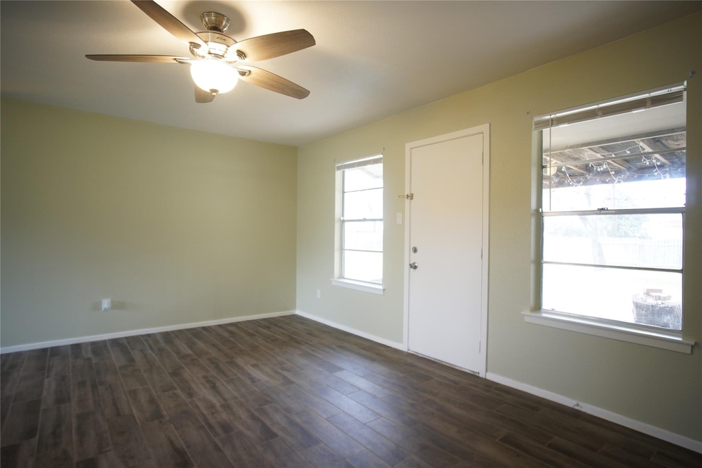 12725 Dakota Ln - Photo 1