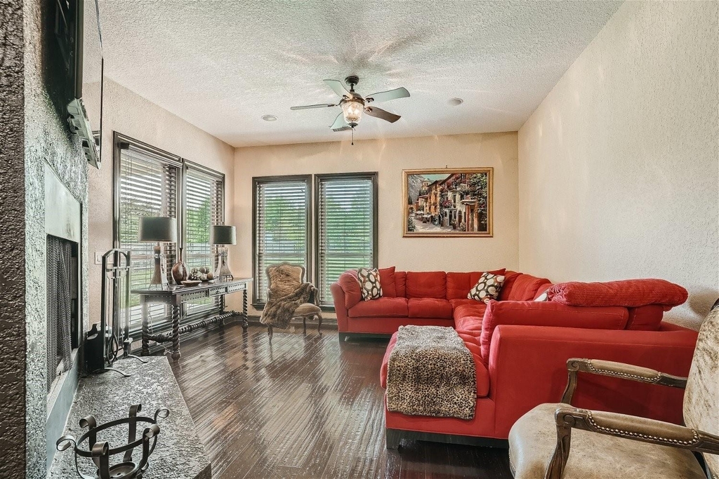 15207 Nightingale Ln - Photo 12
