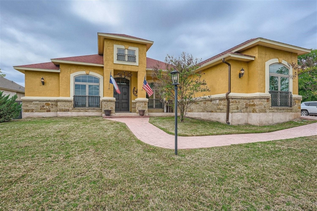 15207 Nightingale Ln - Photo 2