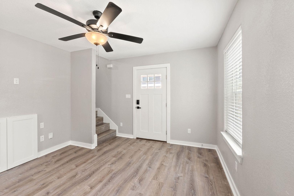 20 Tate Ln - Photo 2