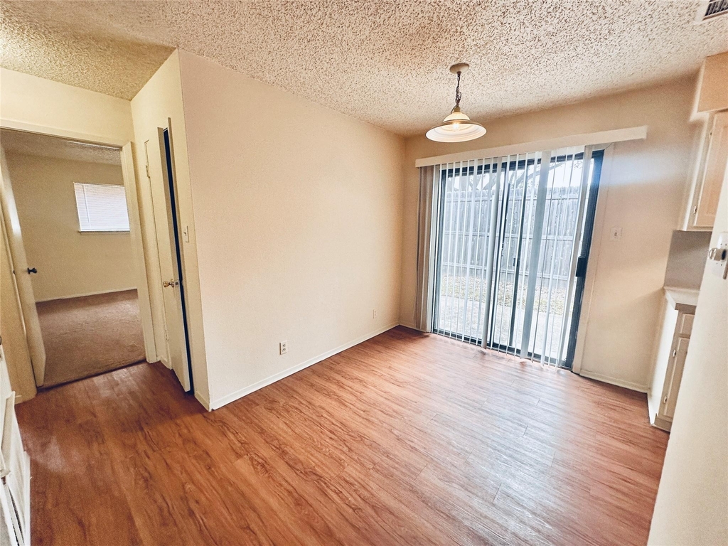 12504 Tree Line Dr - Photo 6