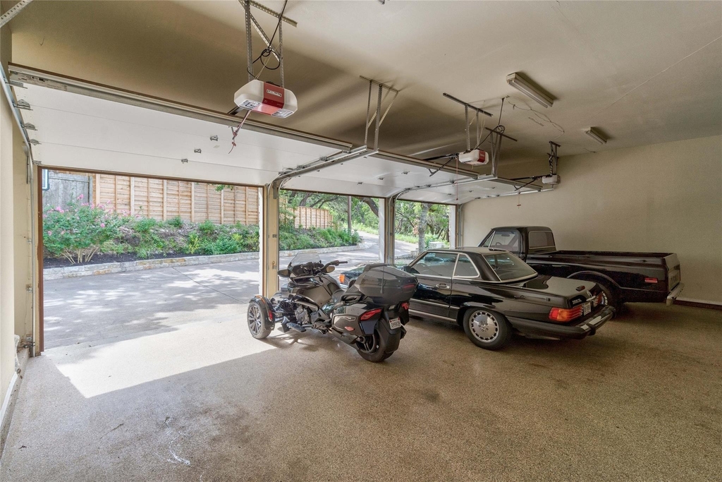 2102 Paisano Rd - Photo 18