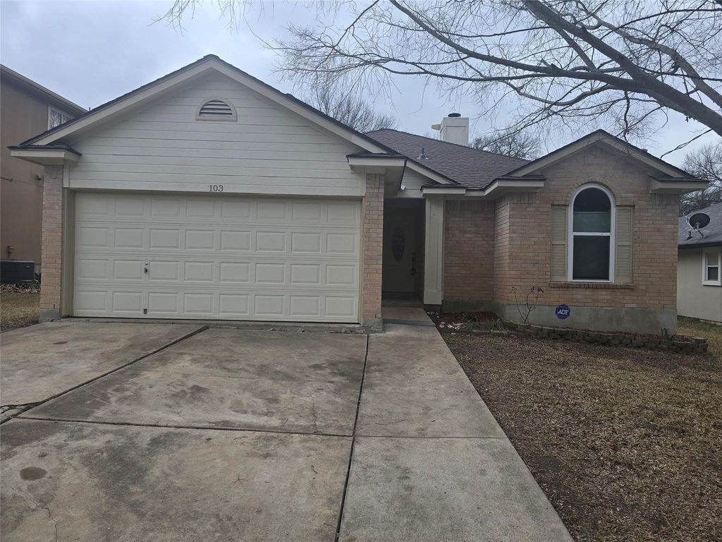 103 Hummingbird Ct - Photo 0