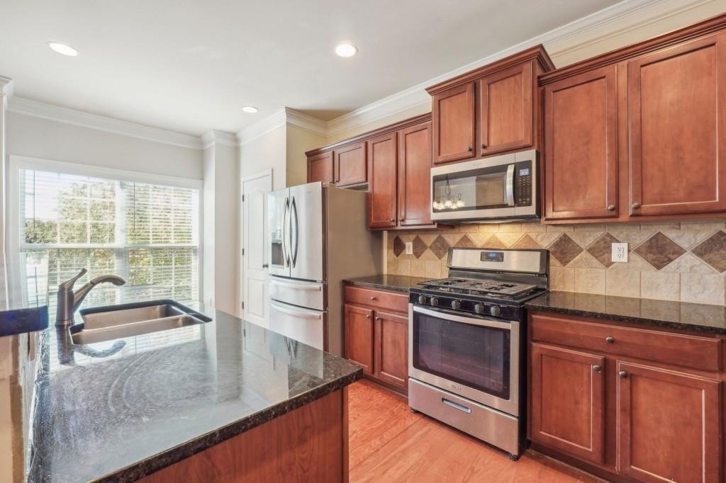 3808 Fairhill Point - Photo 9