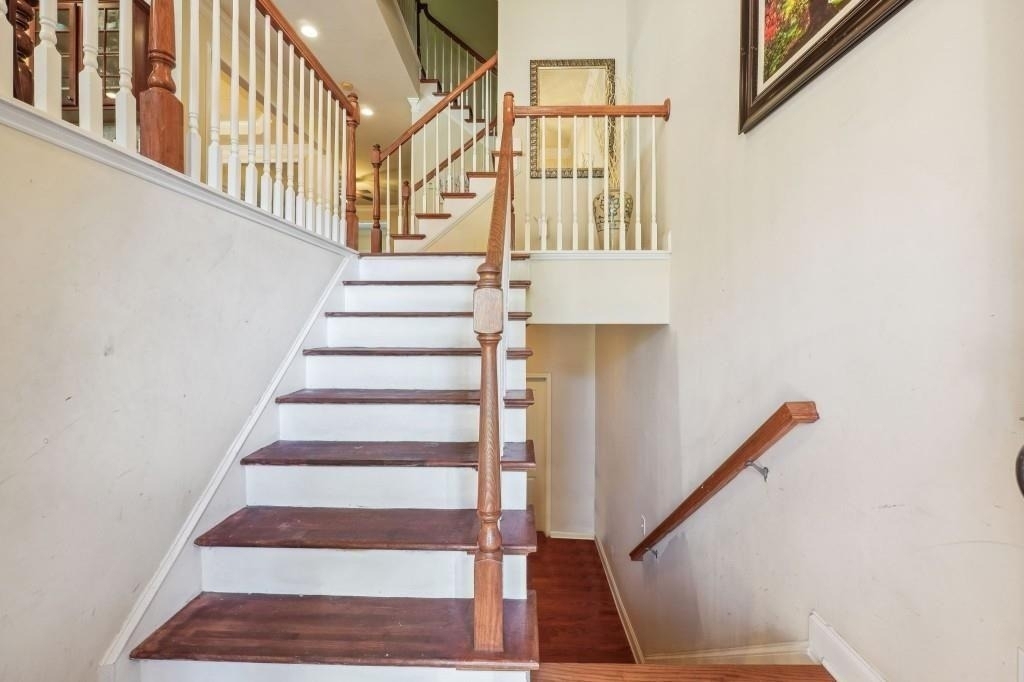 3808 Fairhill Point - Photo 3