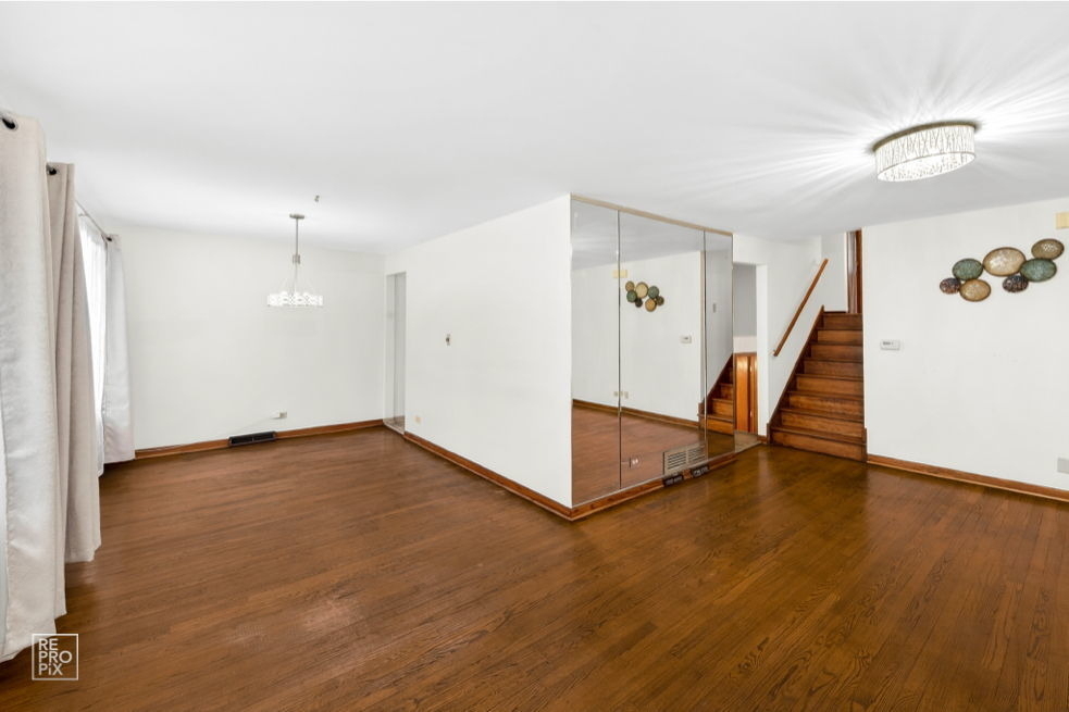 7218 W 110th Place - Photo 1