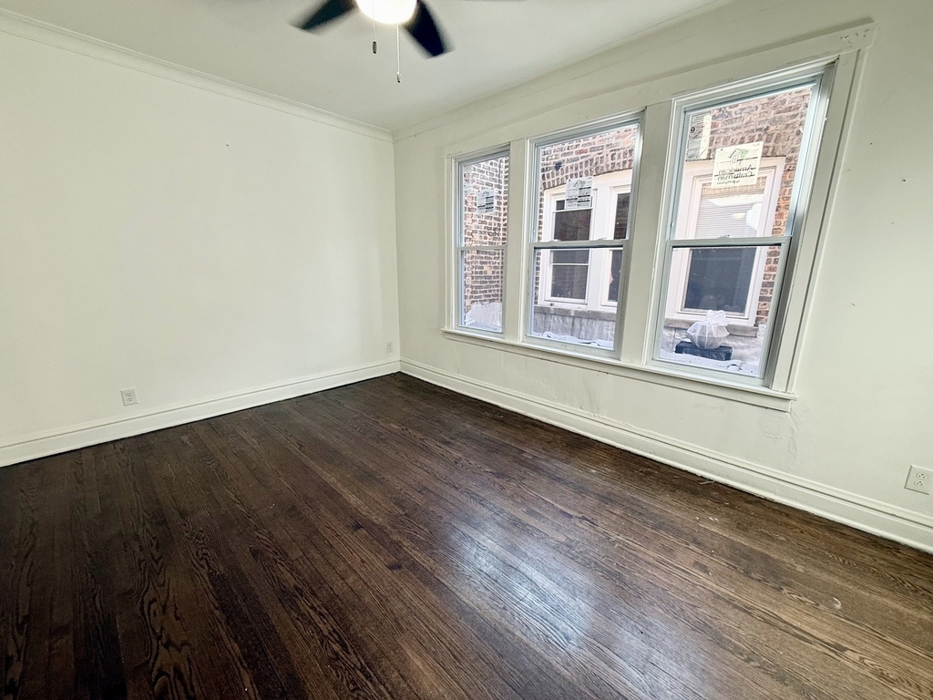 2602 W 47th Street - Photo 8