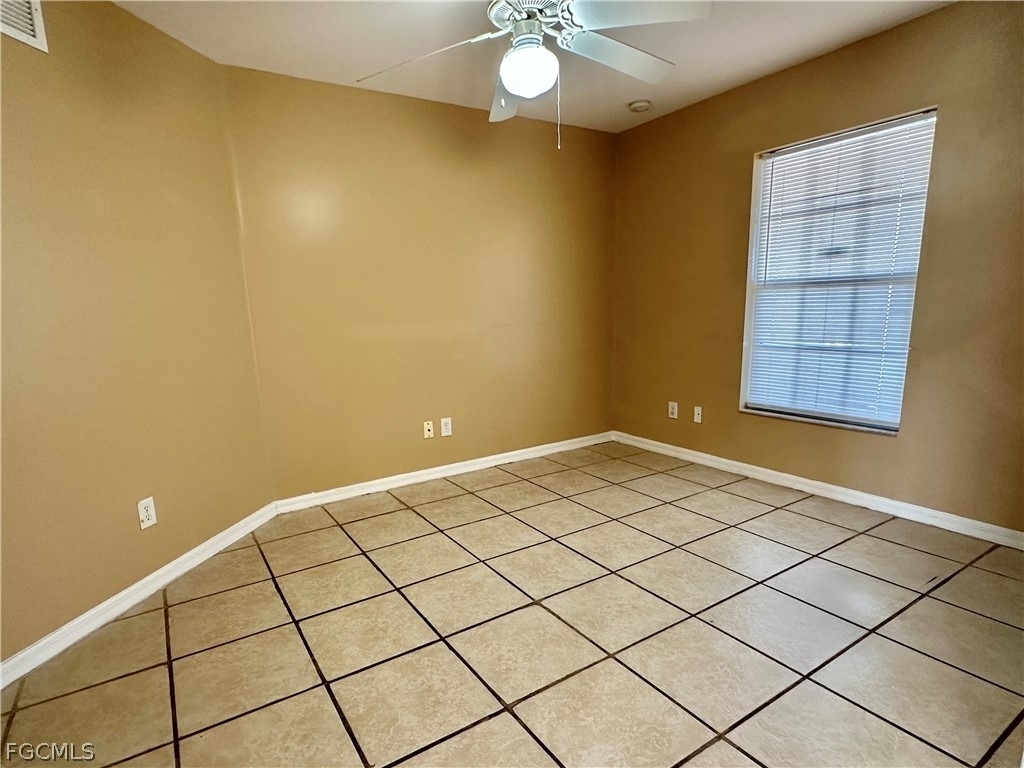 2015 Xelda Avenue N - Photo 4