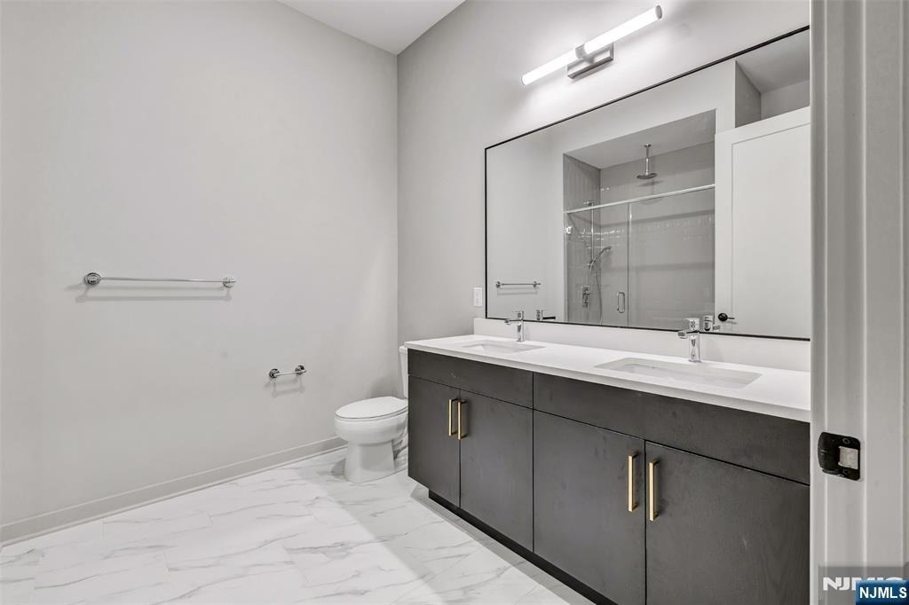 51 Okner - Photo 10