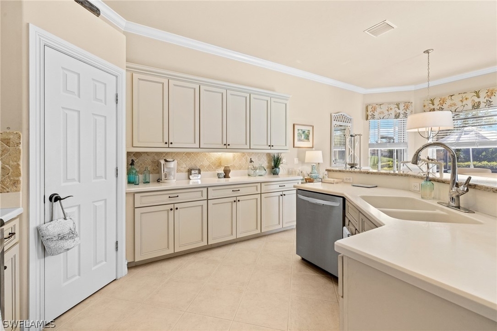 6737 Bent Grass Drive - Photo 9
