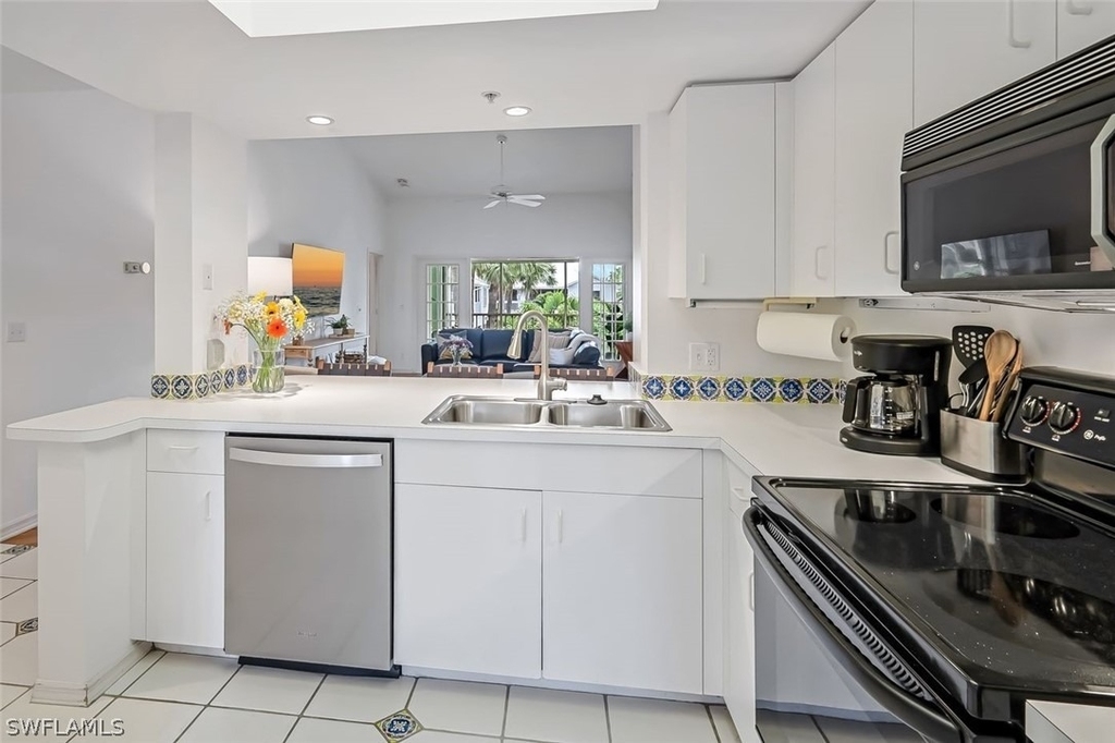 433 2nd Street S - Photo 14