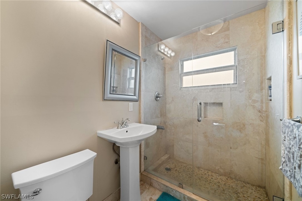 1360 Chesapeake Avenue - Photo 19