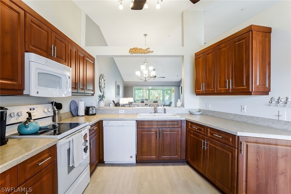 9022 Michael Circle - Photo 12
