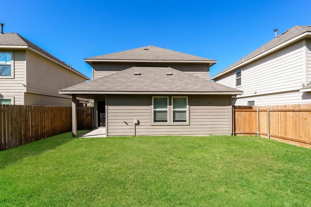 18831 Treviso Terrace - Photo 2