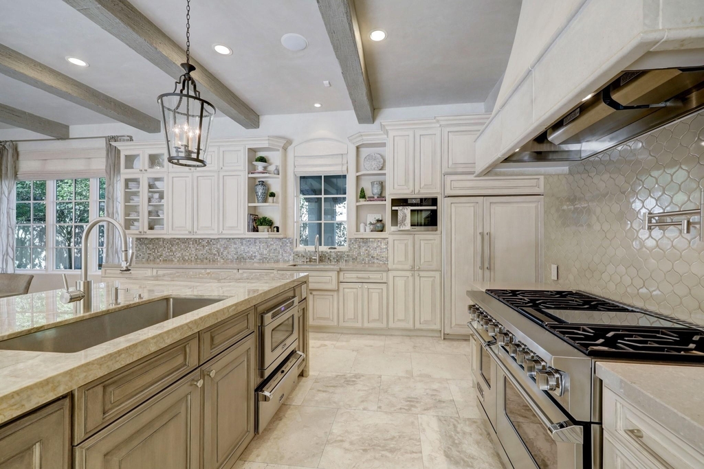 5610 Lynbrook Drive - Photo 14