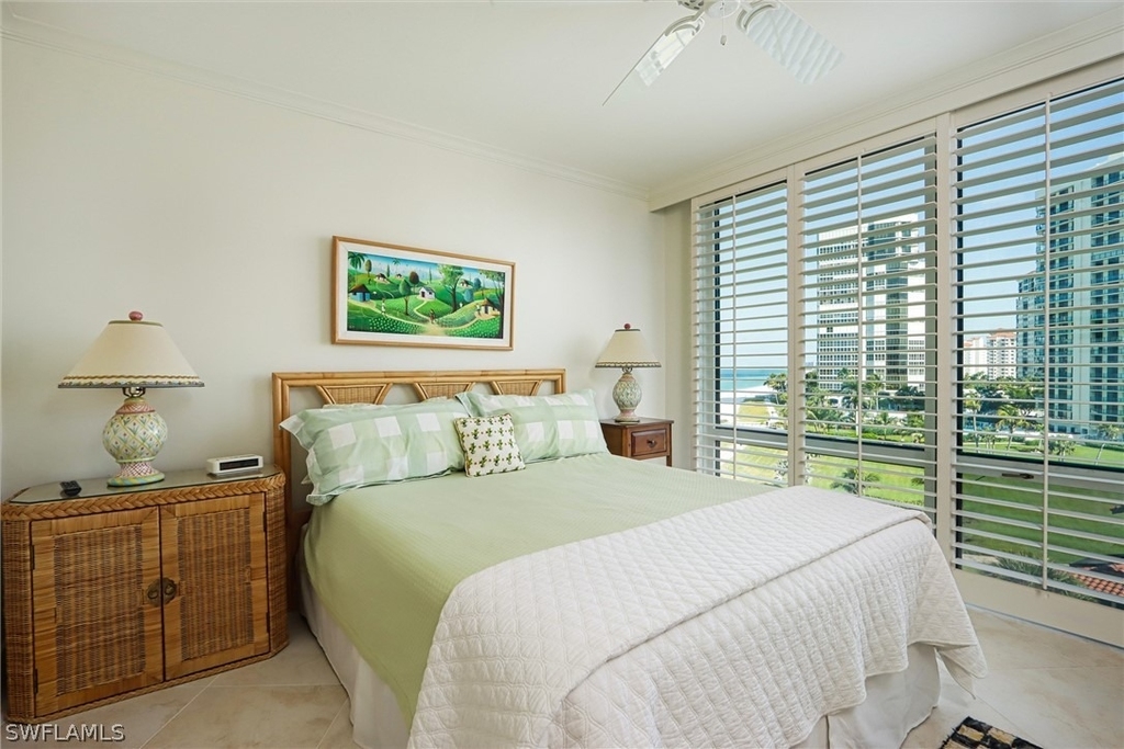 4651 Gulf Shore Boulevard N - Photo 17