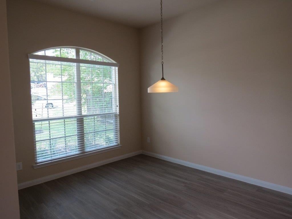 250 Fantasy Lane - Photo 5