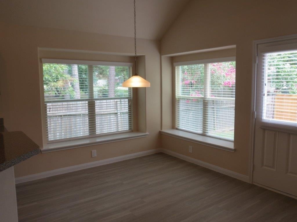 250 Fantasy Lane - Photo 6