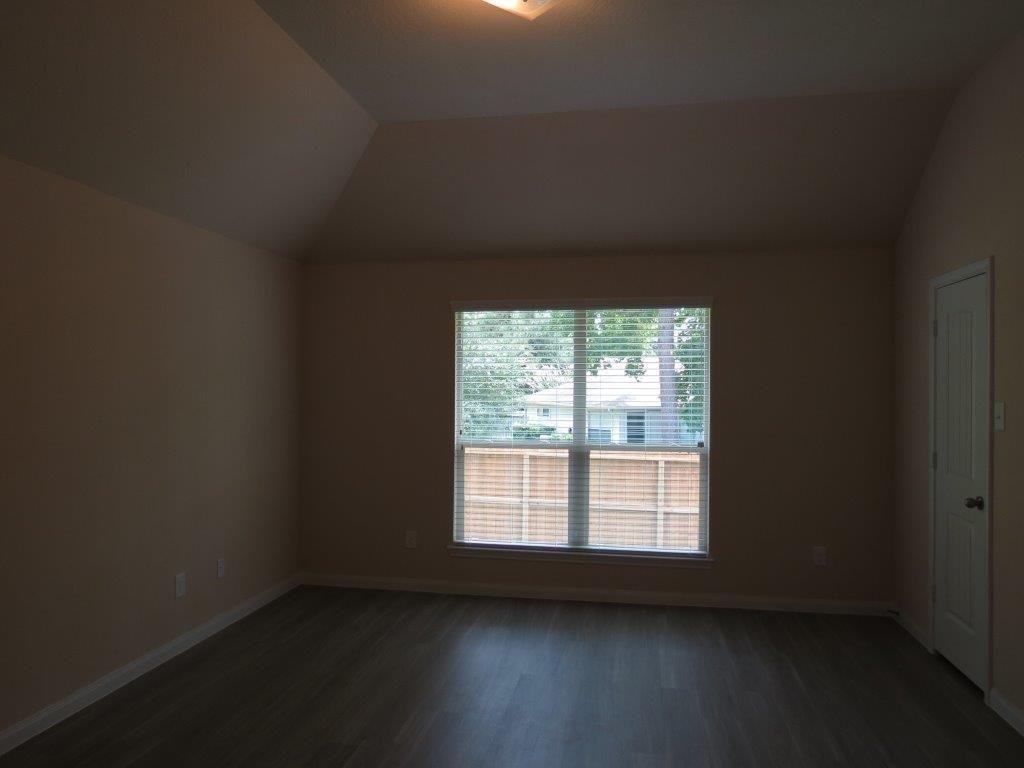 250 Fantasy Lane - Photo 9