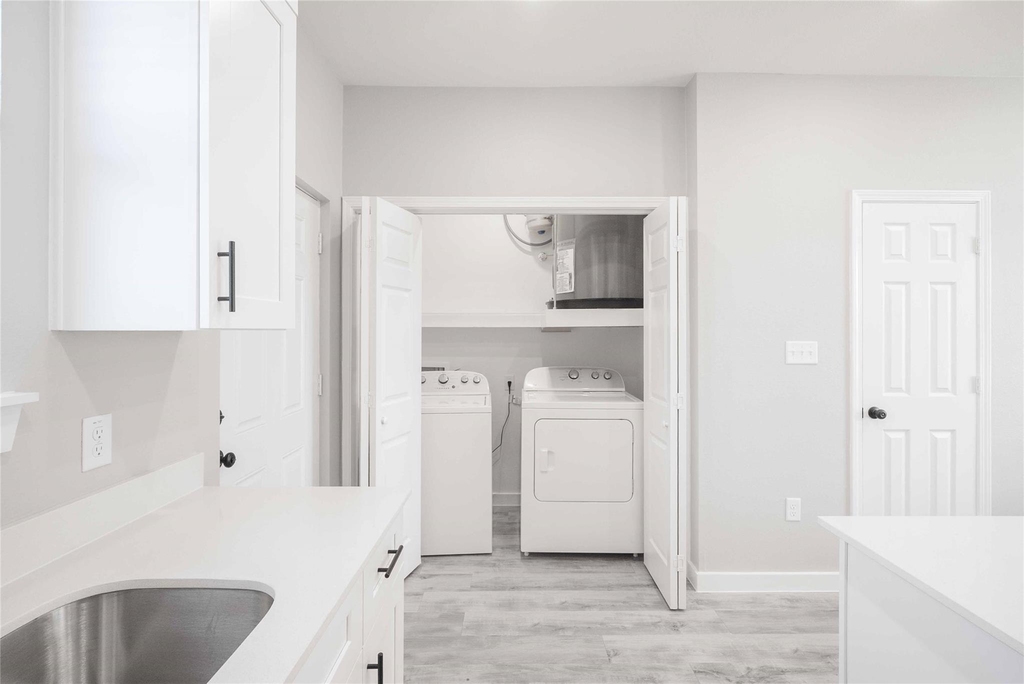 2101 Reinke Rd - Photo 3