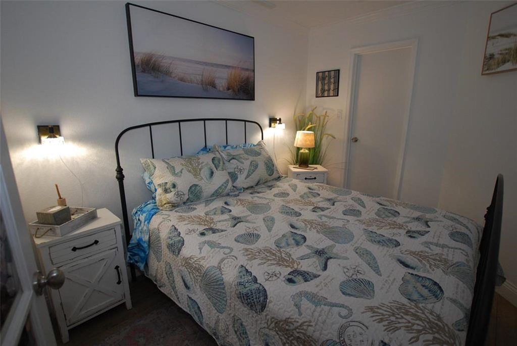 6300 Seawall Boulevard - Photo 10