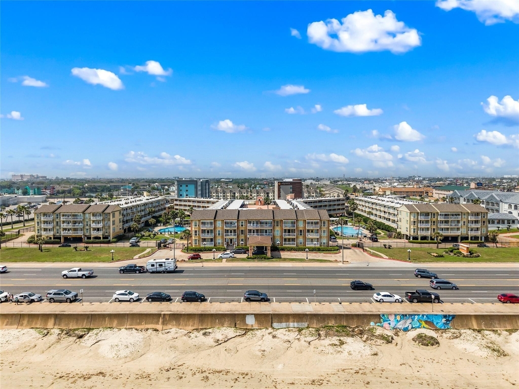 6300 Seawall Boulevard - Photo 3