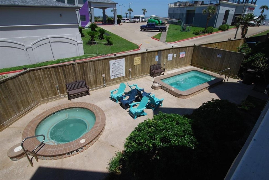 6300 Seawall Boulevard - Photo 13